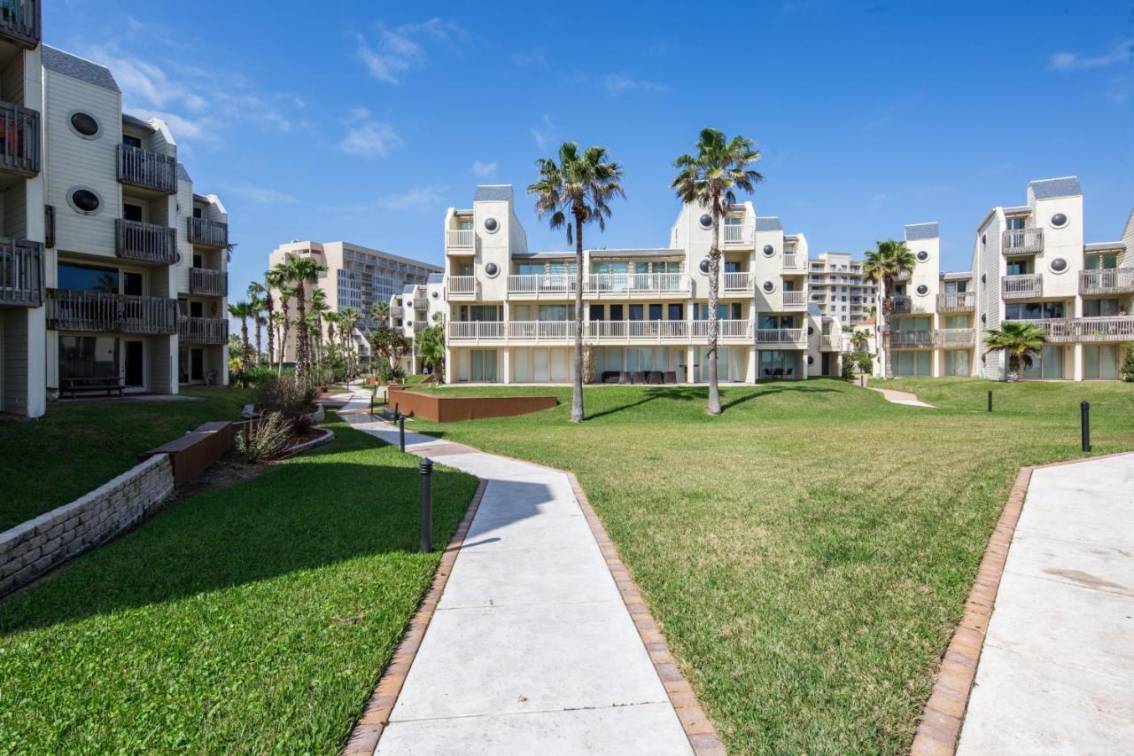 The Ocean Waves Are Calling! Relaxing Setting With Pool View In Beachfront Resort South Padre Island Exterior photo